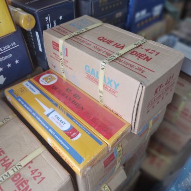  Que hàn sắt KimTín KT421 D2.5 20kg/thùng (giá có VAT)