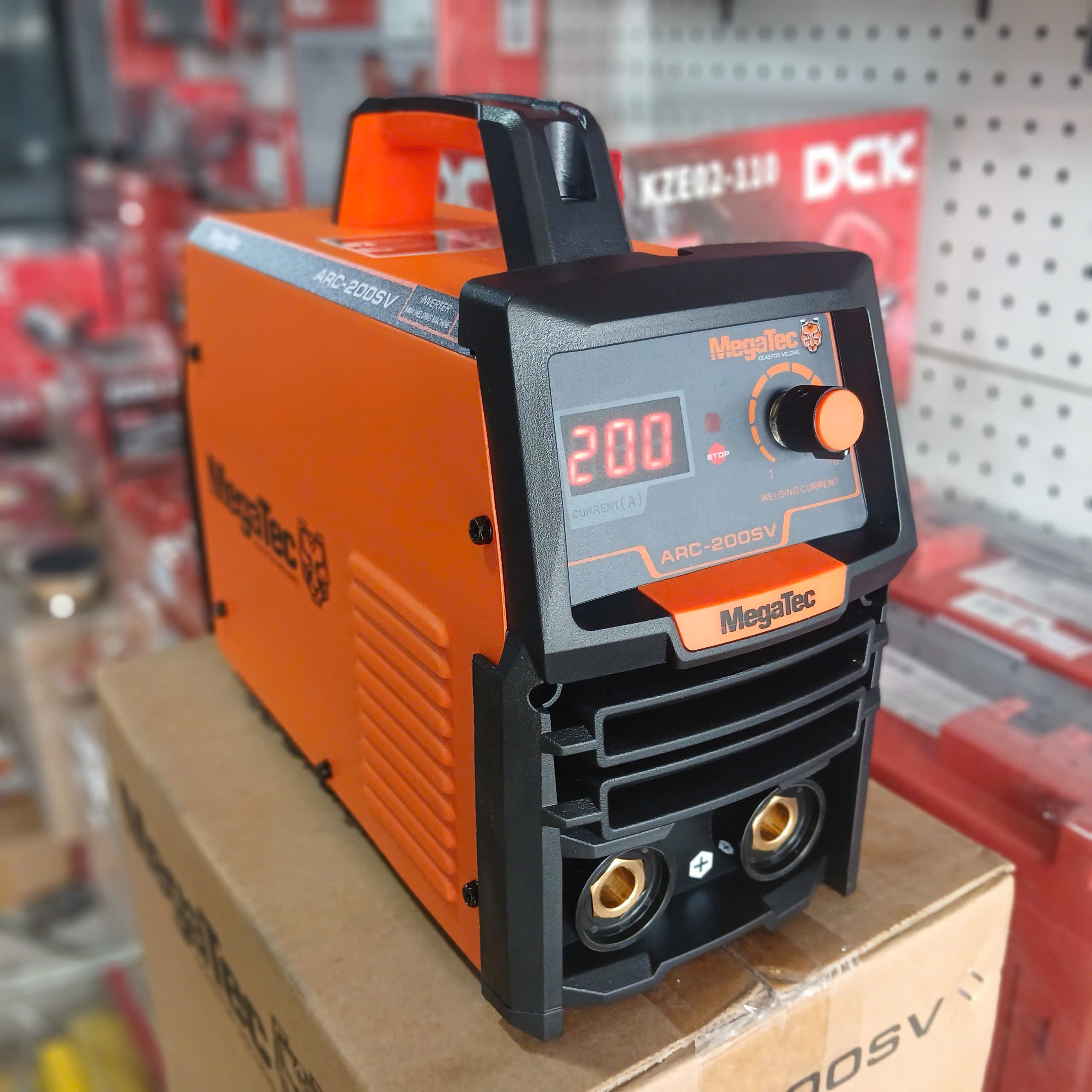 Máy hàn que 3.2mm MegaTec - ARC-200SV bảo hành 2 năm